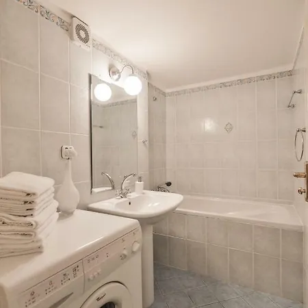 Castle Apartment *